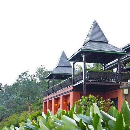Thaton Hill Resort Mae Ai Extérieur photo