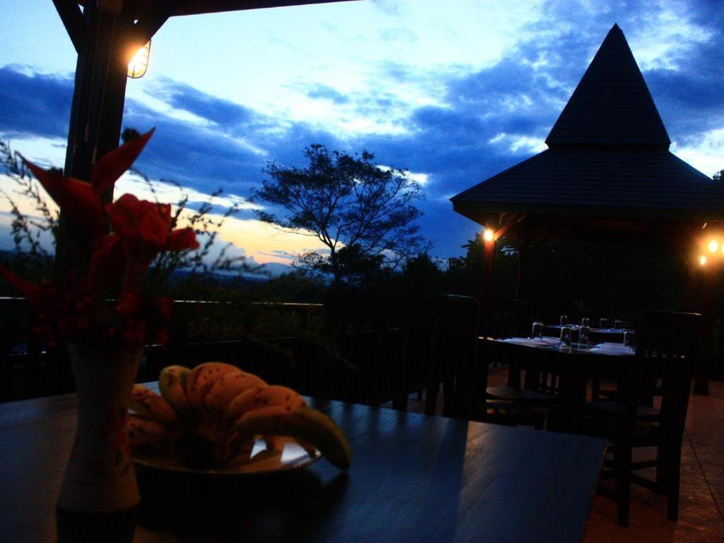 Thaton Hill Resort Mae Ai Extérieur photo